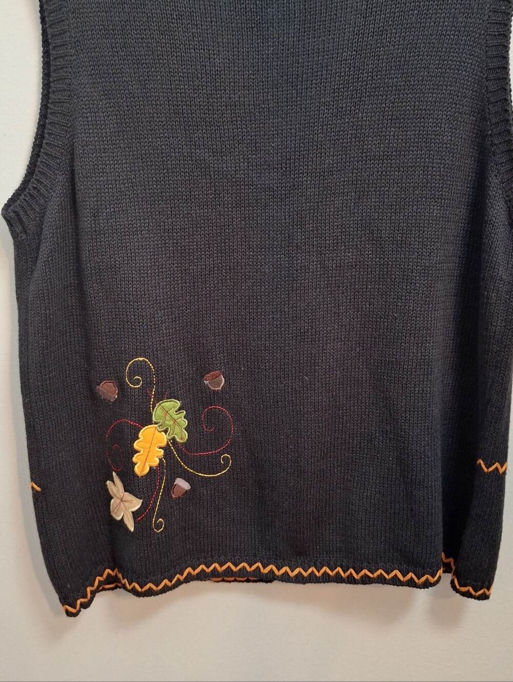 NWT Holiday Black Embroidered Button Sweater Vest Leaves Fall Autumn Womens XL - Picture 6 of 9